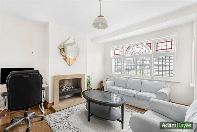 Abbots Gardens, East Finchley, N2, photo 2