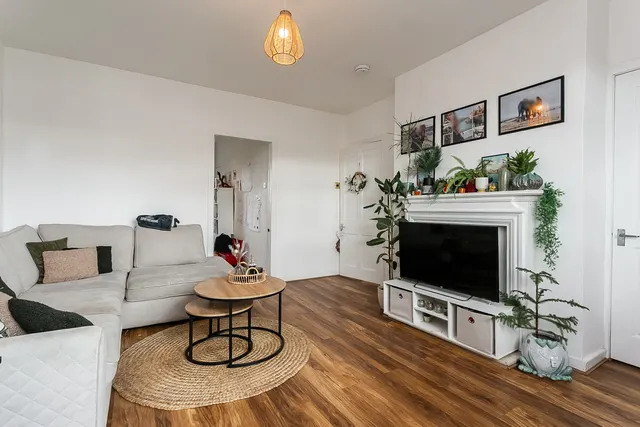 Gardiner Place, Newtongrange, EH22, photo 3