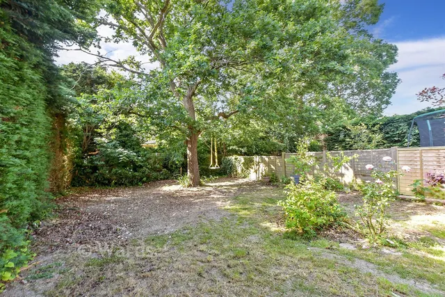Bankfields, Headcorn, TN27, photo 2