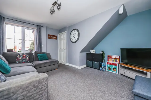 Photo 3 — Avocet Close, Hucknall, Nottingham, Nottinghamshire, NG15