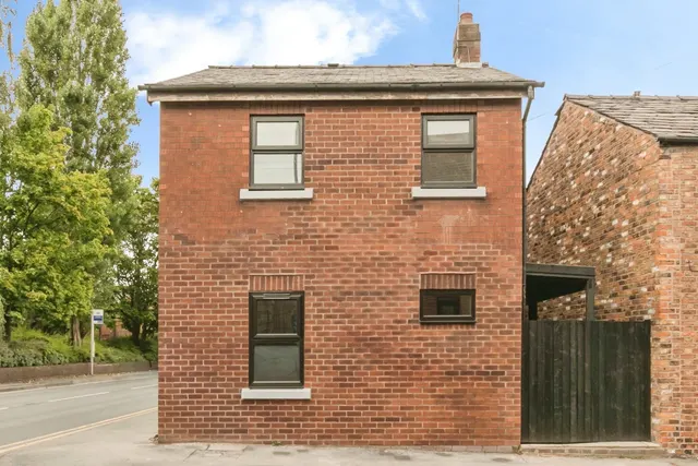 Byron Street, Macclesfield, Cheshire, SK11, photo 1