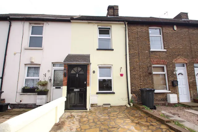 Invicta Road, Dartford, photo 1