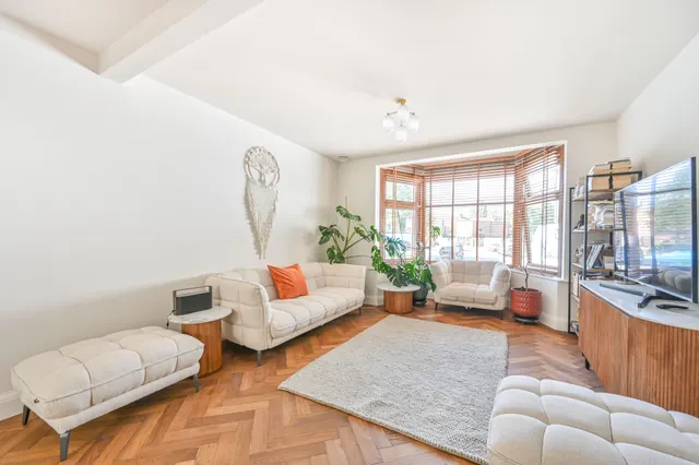 7 Elmside Road, Wembley, photo 1