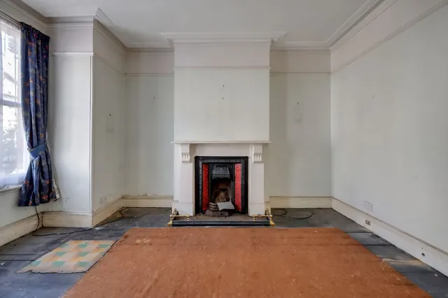 Balmoral Road, London, NW2, photo 2