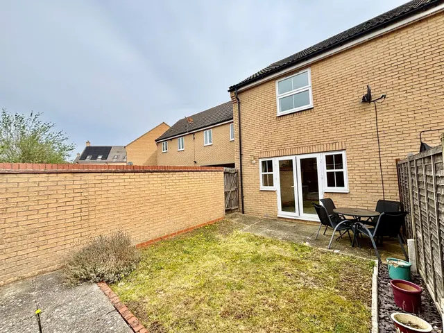 Livingstone Road, Peterborough, PE7, photo 2