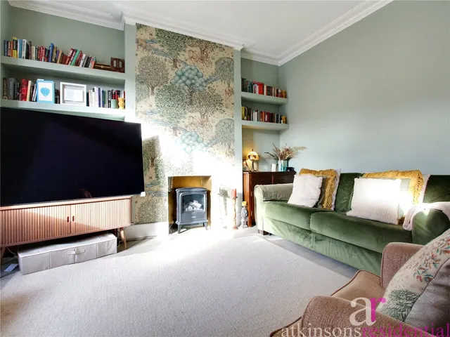 Photo 3 — Eaton Park Road, London, N13 4EL