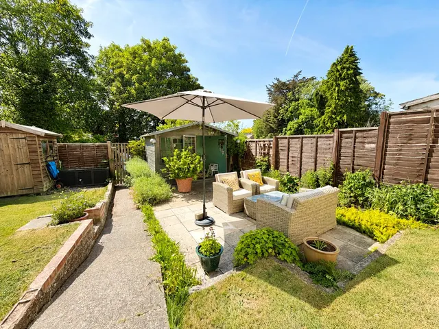 Photo 2 — Perowne Street, Aldershot, Hampshire, GU11 3JS