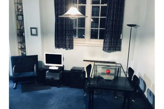 Photo 3 — 1 Crothall Close, London