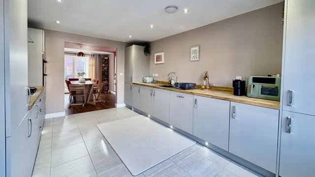 Frank Ford Close, Saxilby, photo 3
