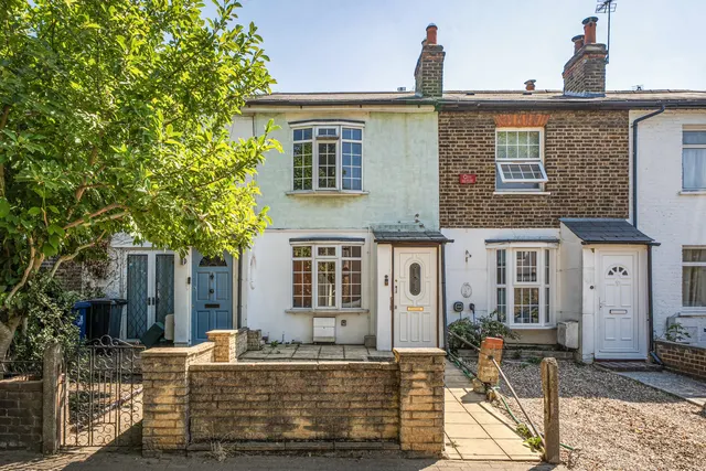 Mountfield Road, Ealing, W5, photo 1