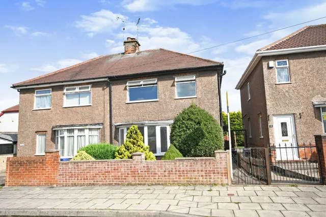 Bank Avenue, Sutton-in-Ashfield, NG17, photo 1