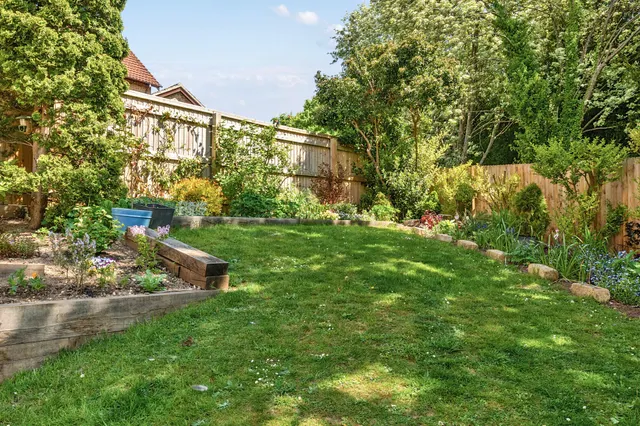 Photo 3 — Thomson Way, Marlborough, SN8