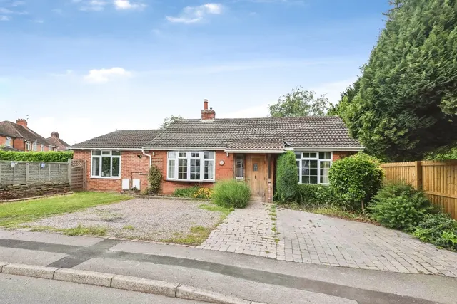 Dilmore Lane, Fernhill Heath, WR3, photo 1