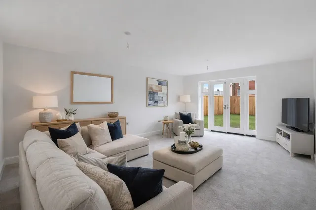 Hoe Lane, North Baddesley, Southampton, photo 1