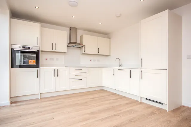 Eyam Close, Kettering, NN14, photo 3