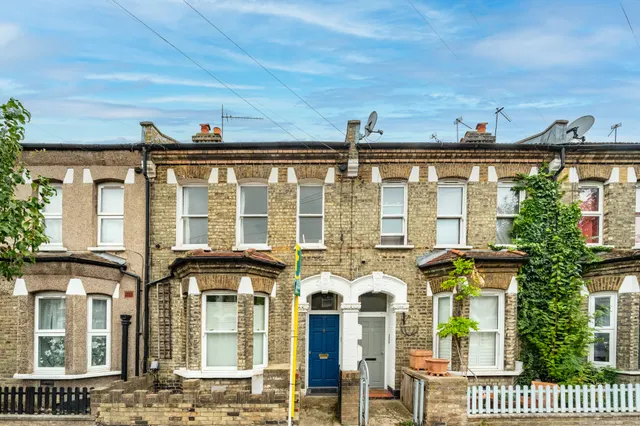 First Floor, 45 Balfern Street, London, photo 1