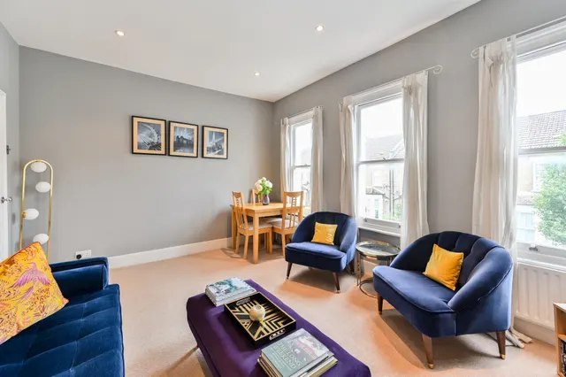 Photo 3 — First Floor, 45 Balfern Street, London