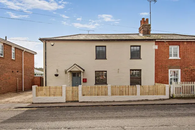Lovel Road, Winkfield, SL4, photo 1