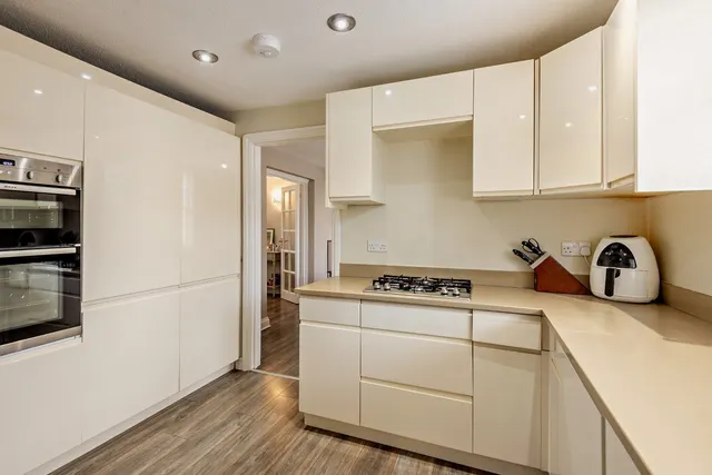 Lovel Road, Winkfield, SL4, photo 3