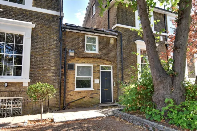 Shooters Hill Road, Blackheath, London, SE3, photo 1