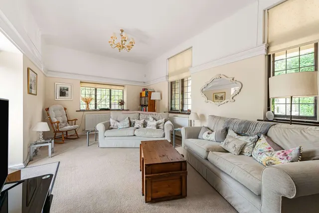 Photo 2 — London Road, Felbridge, East Grinstead, Surrey, RH19 2RA