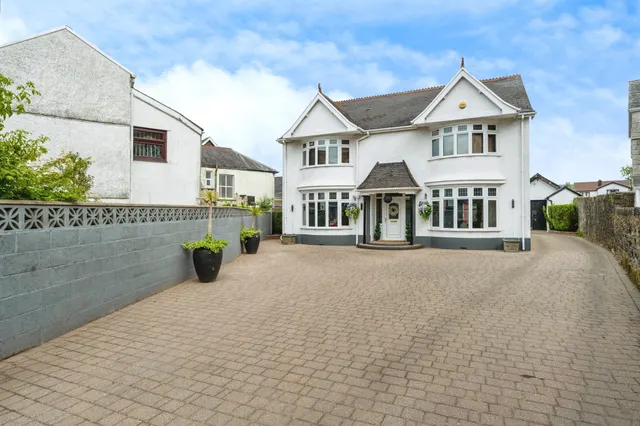 St. Teilo Street, Swansea, SA4, photo 2