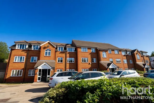 E17. Gillards Mews, E17, photo 1