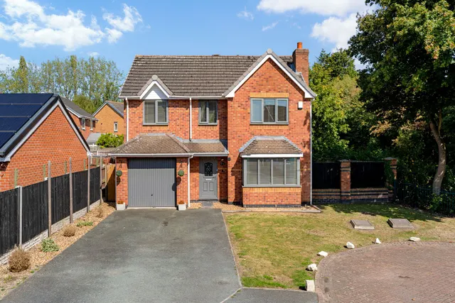 Toft Close, Widnes, WA8 7ED, photo 1