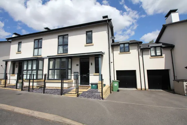 Broad Acre Road, Cheltenham, Gloucestershire, GL52, photo 1