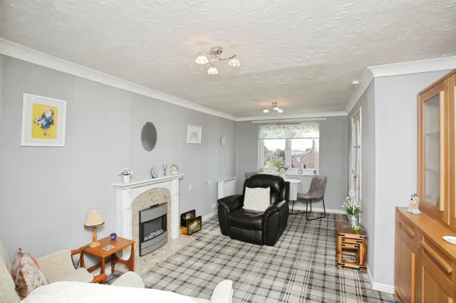 Curie Close, Rugby, CV21, photo 3