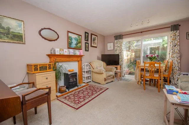 Hill Close, Emersons Green, BS16, photo 2