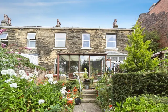 Elder Road, Bramley, Leeds, photo 1