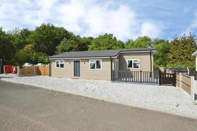 Digbeth Lane, Claverley, WV5, photo 1