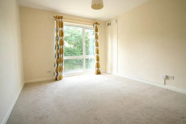 Photo 3 — Reigate Road, Reigate