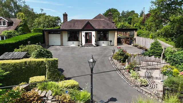 Mollatts Wood Road, Leek, ST13, photo 1