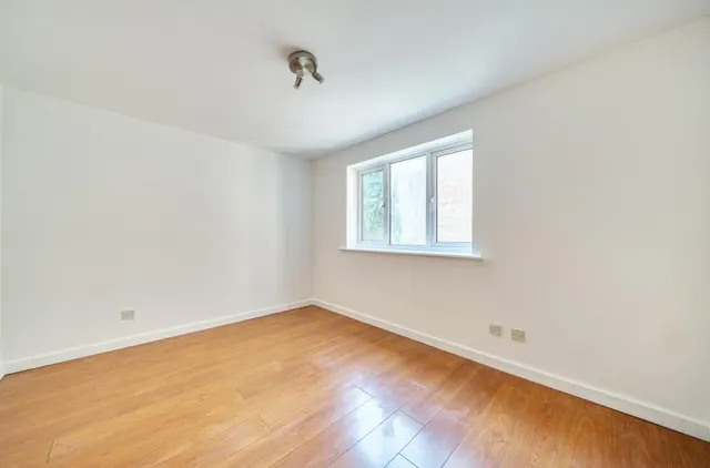 Abbey Lane, Stratford, E15, photo 2