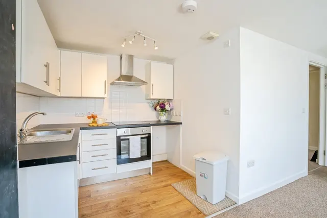 Richmond Avenue, Bognor Regis, PO21, photo 3