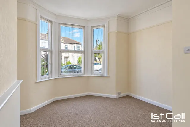 Hillcrest Road, Southend-On-Sea, photo 3