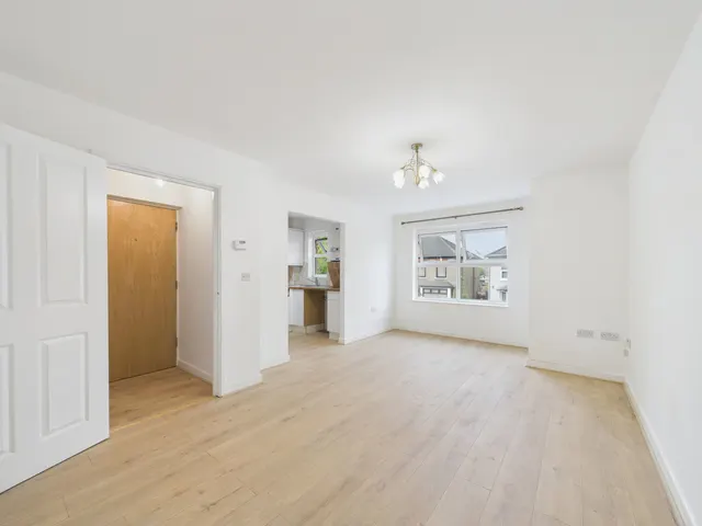 Derby Road, Enfield, EN3, photo 3