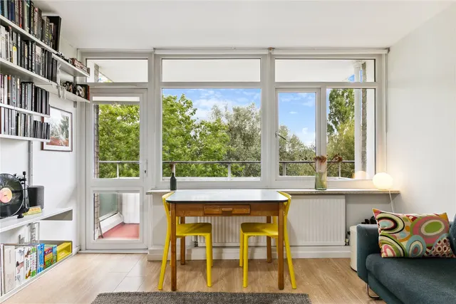 Photo 3 — Gernigan House, Fitzhugh Grove, Wandsworth, London, SW18