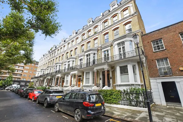 Vicarage Gate, Kensington, W8, photo 1