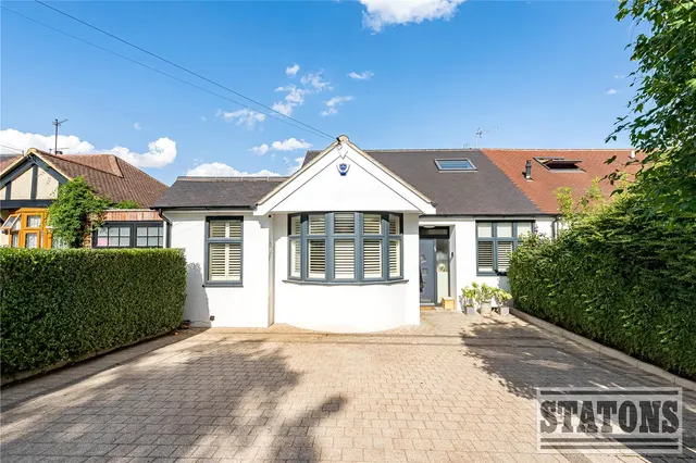 Weirdale Avenue, London, N20 0AN, photo 1