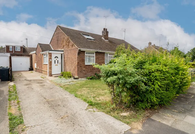 2 bedroom house, Jillifer Road, Luton, LU4