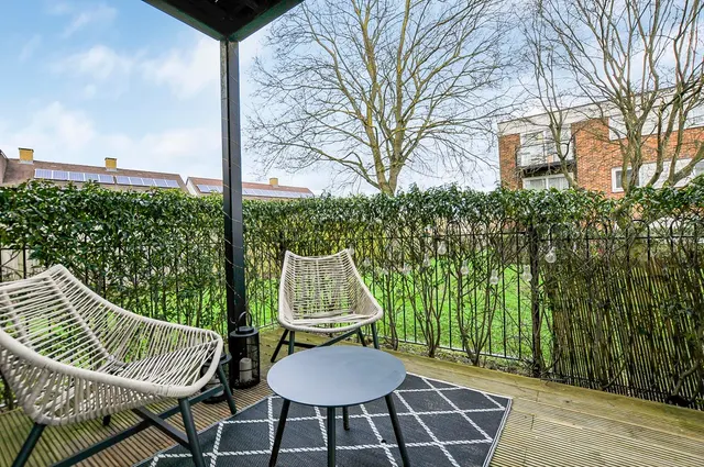 Photo 3 — Wallace Close, Uxbridge