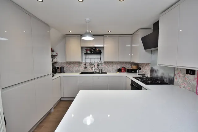 Photo 2 — Woburn Court, Rushden, Northamptonshire, NN10 9HL