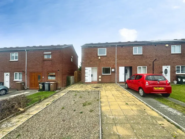 Camerton Place, Wallsend, NE28, photo 1
