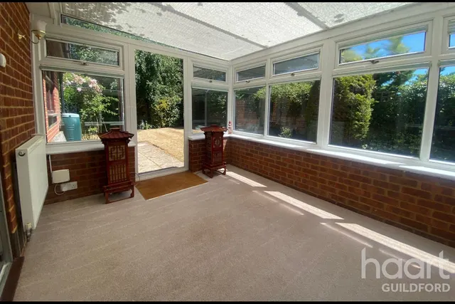 Weston Lea, Leatherhead, KT24, photo 3
