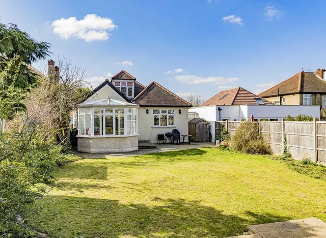 Photo 2 — Grand Avenue, Surbiton, KT5