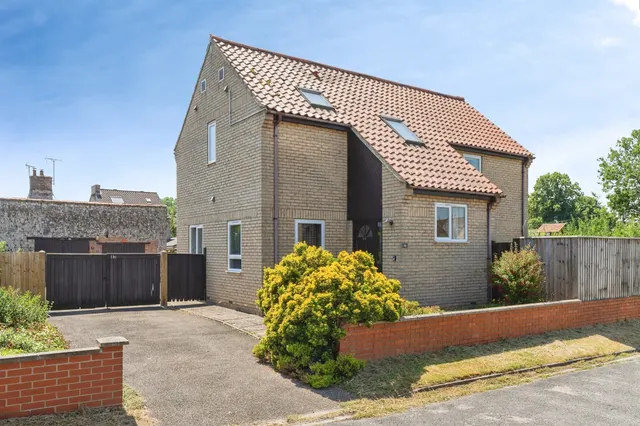 Croft Place, Mildenhall, Bury St. Edmunds, photo 1