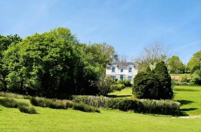 Y Wern, Llansadwrn, photo 1